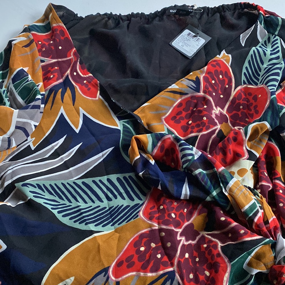 Club Monaco Riston top XS - Picture 3 of 4